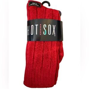 Hot Sox Women’s Bright Red Ribbed Crew Socks